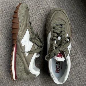 New Balance sneakers. BRAND NEW